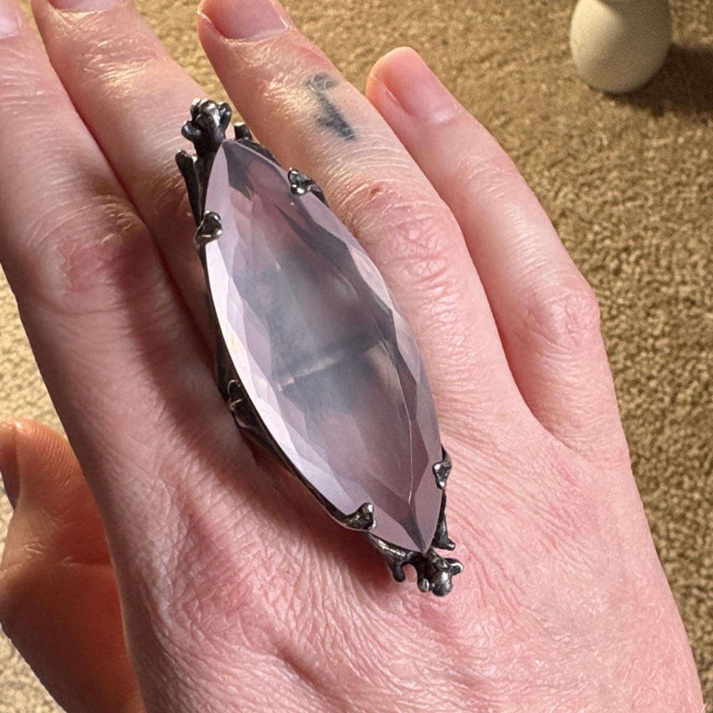 🖤SOLD🖤 Bloodmilk | Pale Rose Quarts Aphrodite Ring - Picture 1 of 7